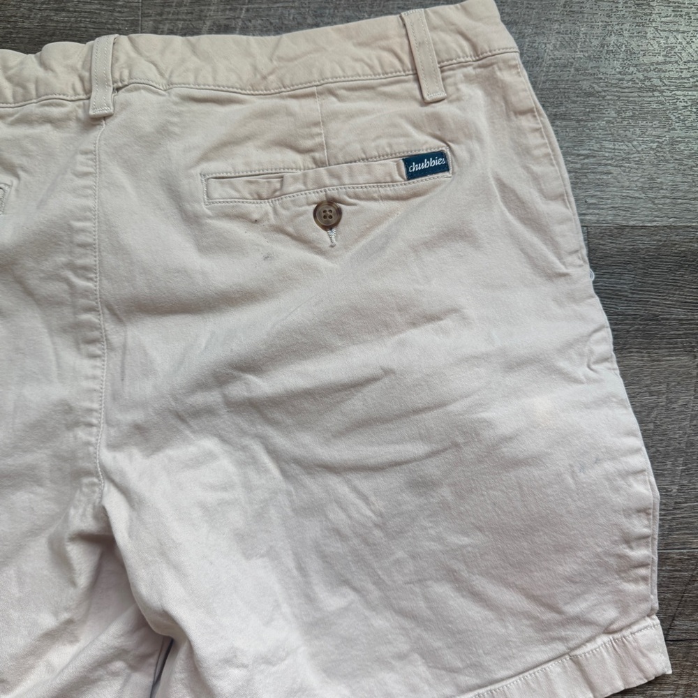 Chubbies Chino Shorts Beige Men's 34 7 Inseam Stretch Golf Preppy - Picture 3 of 8